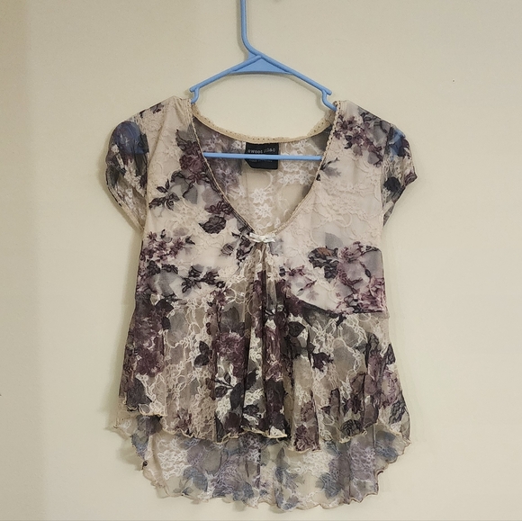 Floral Lace Blouse with Purple and Cream Accents - Picture 1 of 5